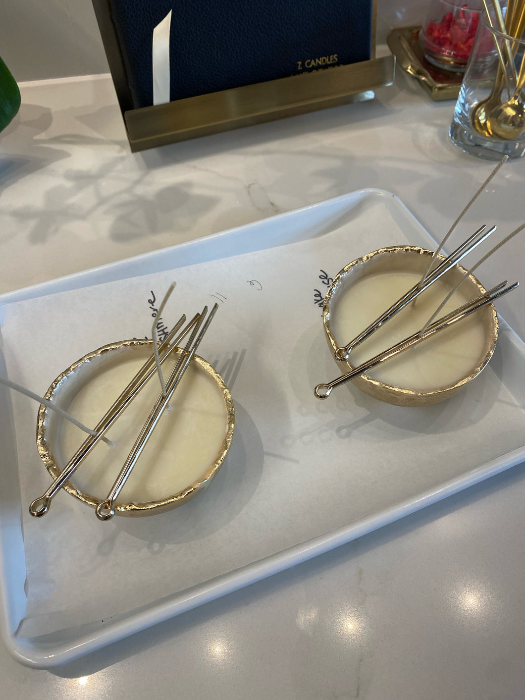 Gold/pearl Bowl 2-wick