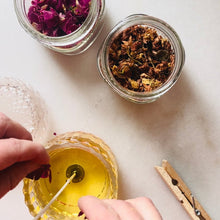 Load image into Gallery viewer, HAPPY CANDLE&#39;S Mason Jar Candle Making - September 21st (Sherwood Location)
