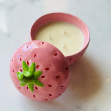Load image into Gallery viewer, strawberry candle
