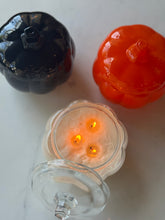 Load image into Gallery viewer, Custom Pumpkin Candle Making Class
